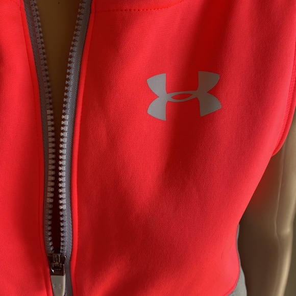 Under Armour, Ejercicio Women Vests, Orange and Silver Color, Size YLG/JG/G. - Picture 2 of 6